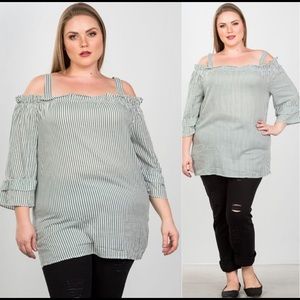 NWT Striped Cold Shoulder Top 3XL